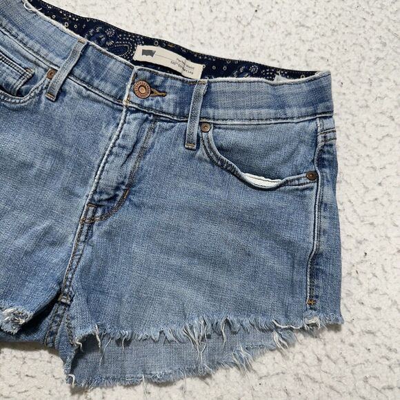 Levi's 525 Straight Women’s 26 Perfect Waist Cut Off Denim 2” Inseam Jean Shorts - Picture 3 of 12